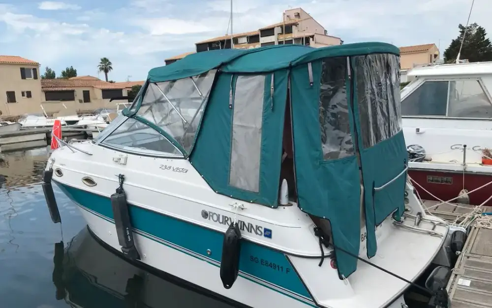 slider 0 Four Winns Vista 238