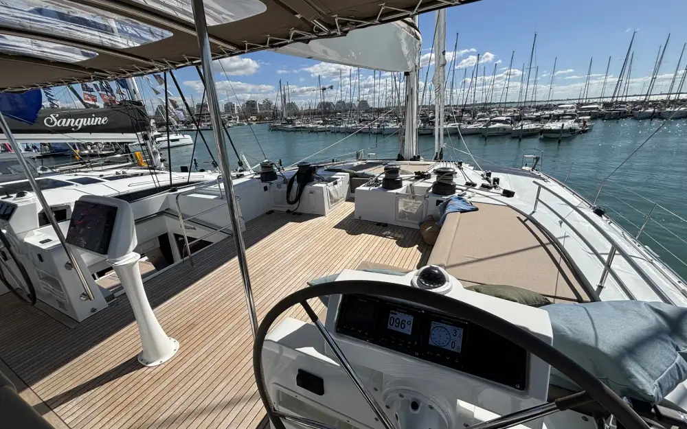 slider 18 Lagoon  620