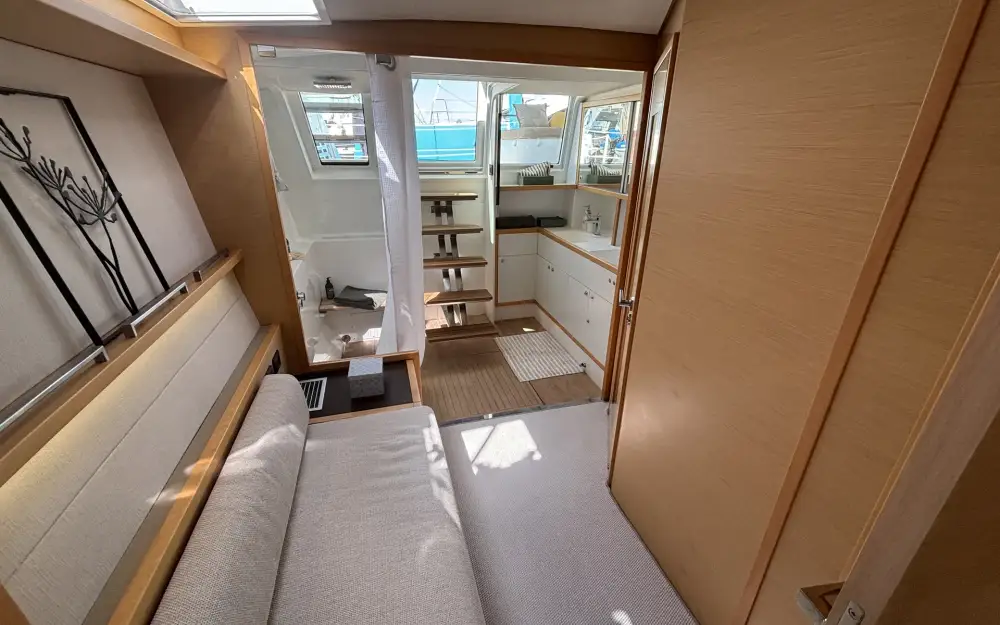 slider 31 Lagoon  620
