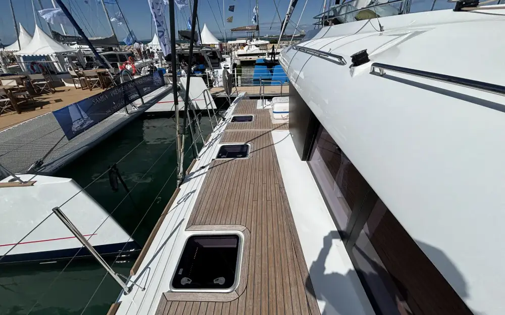 slider 4 Lagoon  620