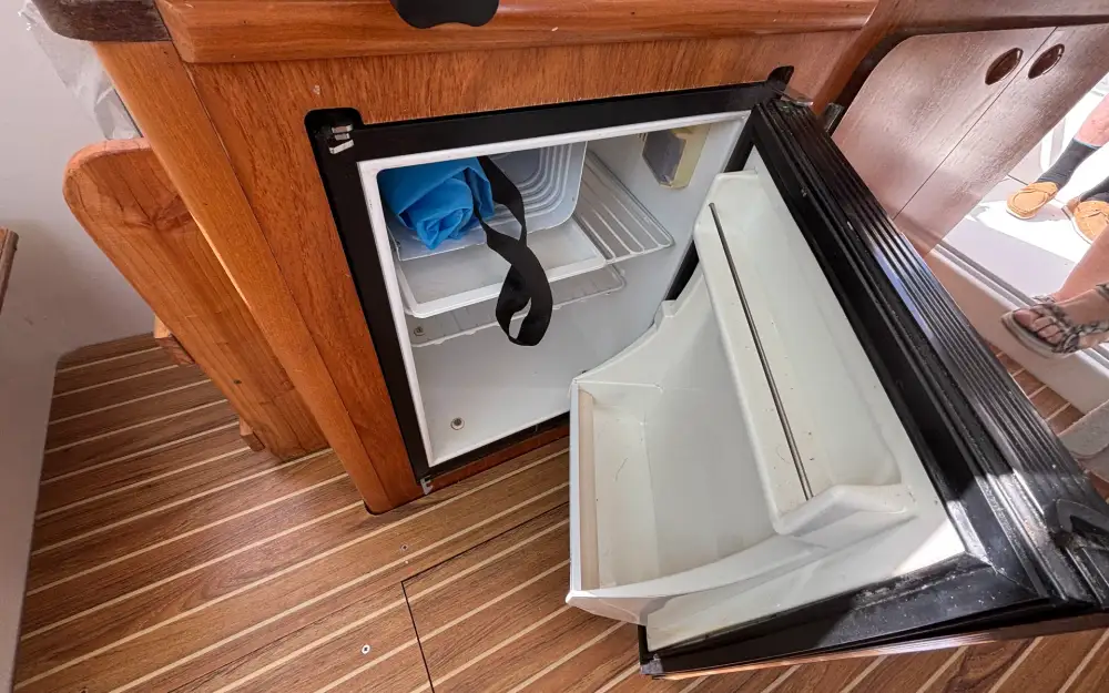 slider 16 Jeanneau Merry Fisher 805