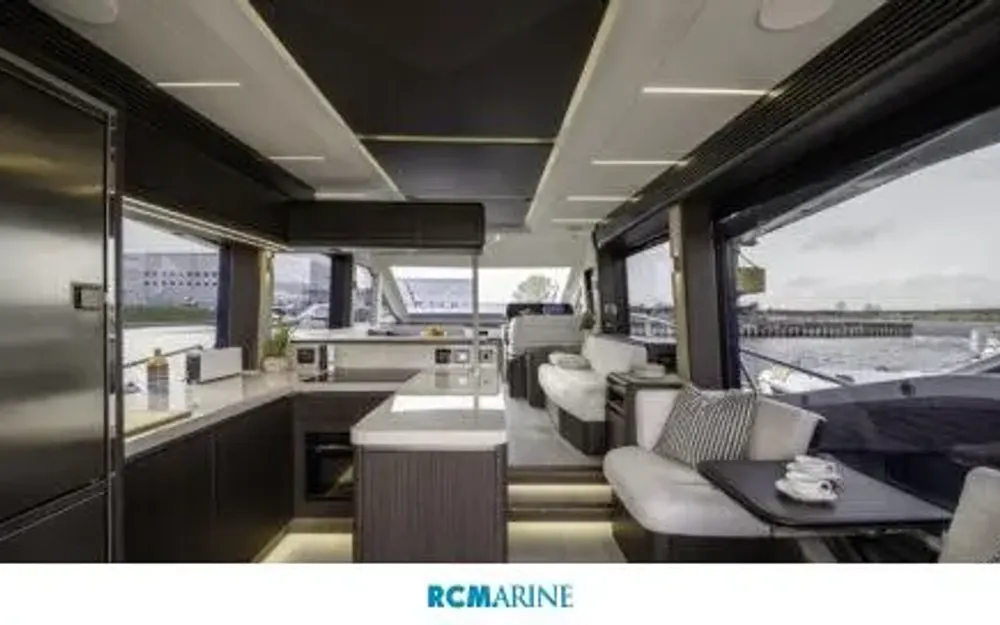 slider 17 Galeon  560 Fly - null