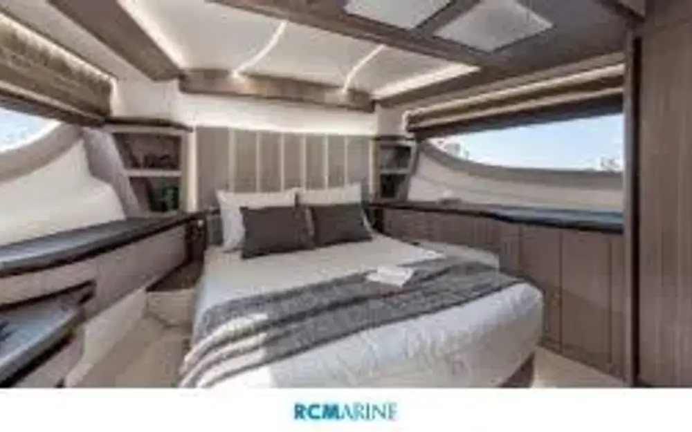 slider 11 Galeon  560 Fly