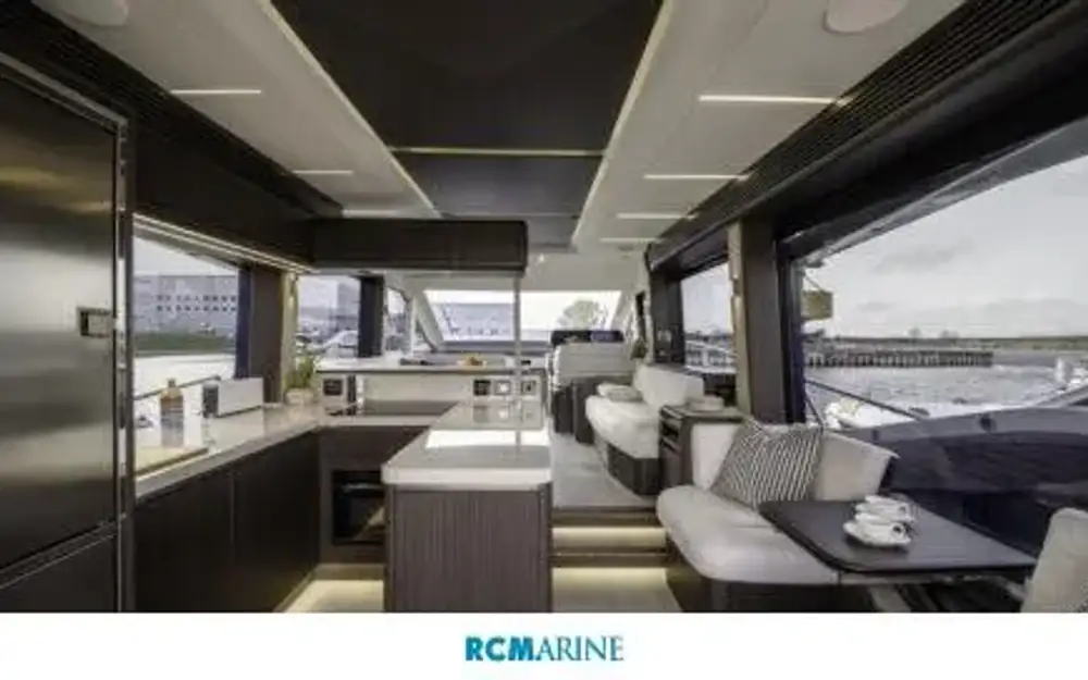 slider 17 Galeon  560 Fly