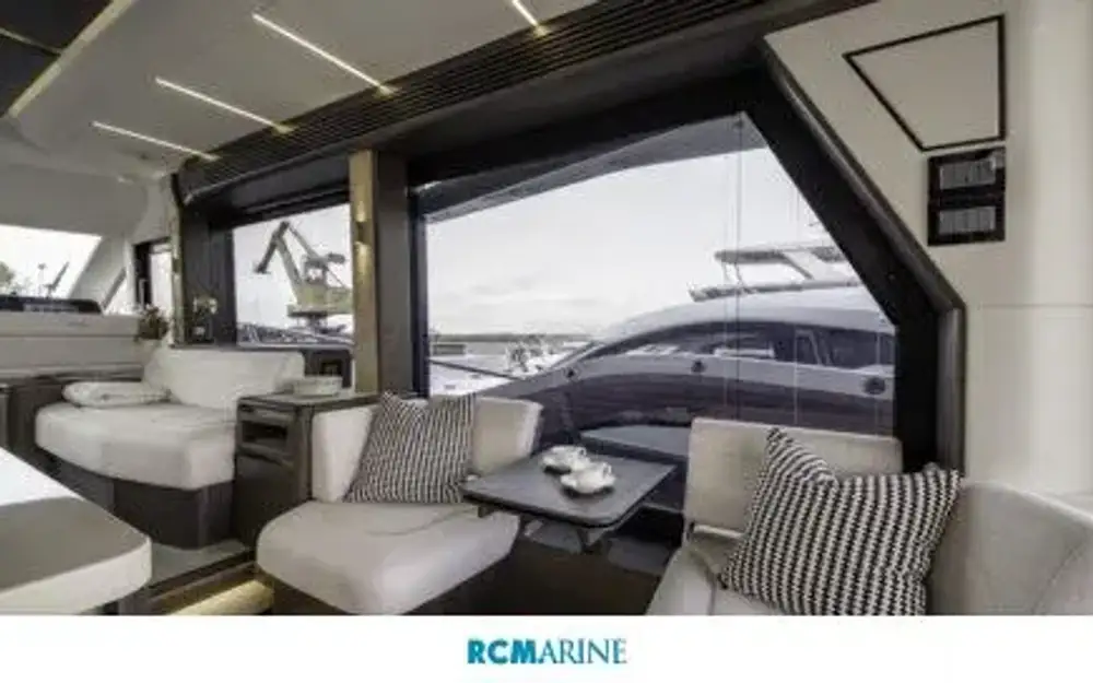 slider 19 Galeon  560 Fly