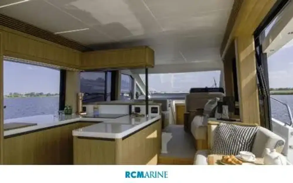 slider 25 Galeon  560 Fly