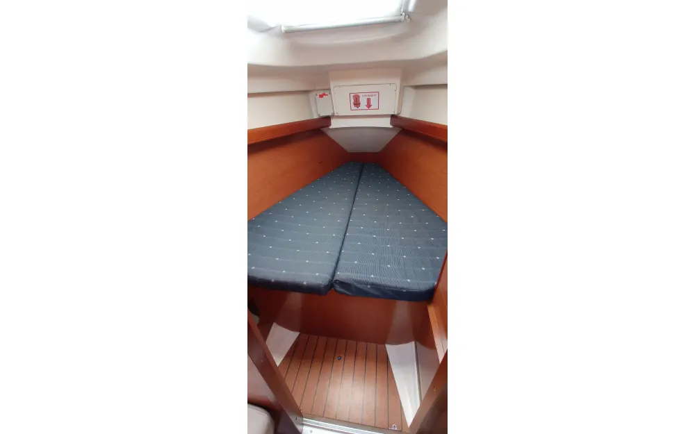 slider 9 Beneteau Oceanis 343 Clipper - null