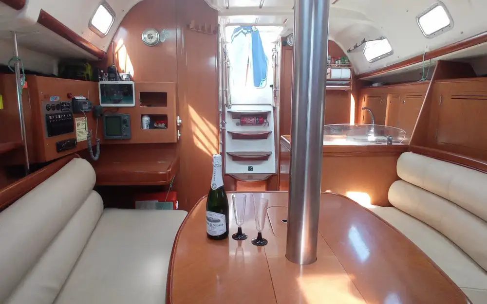 slider 3 Beneteau Oceanis 343 Clipper