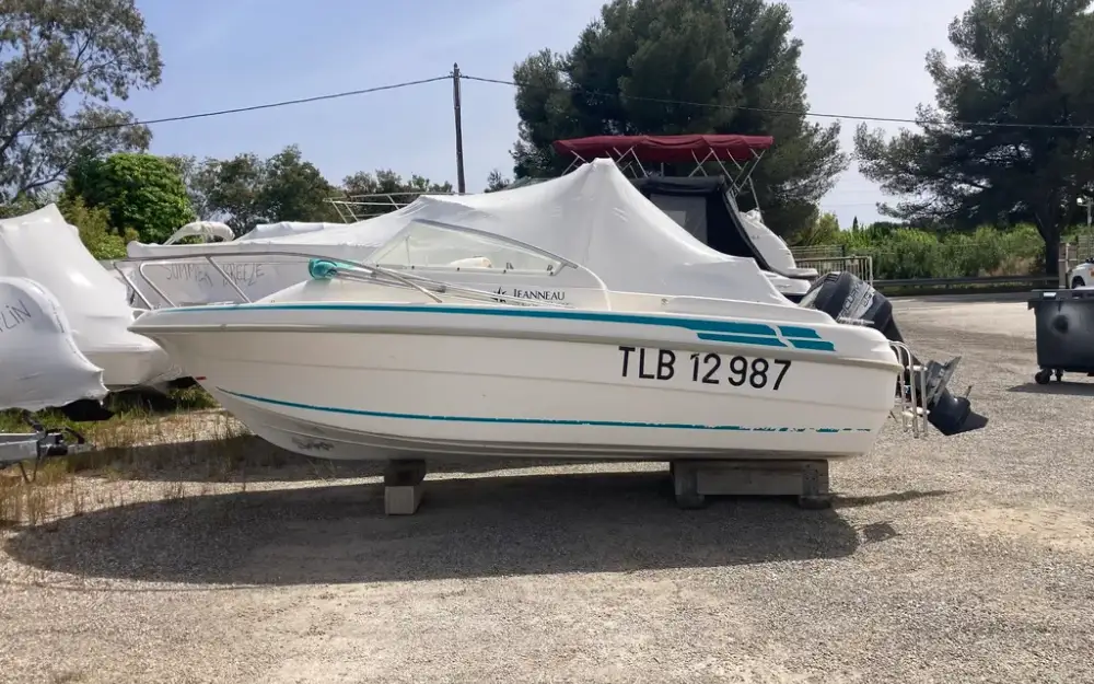 slider 2 Jeanneau Leader 545