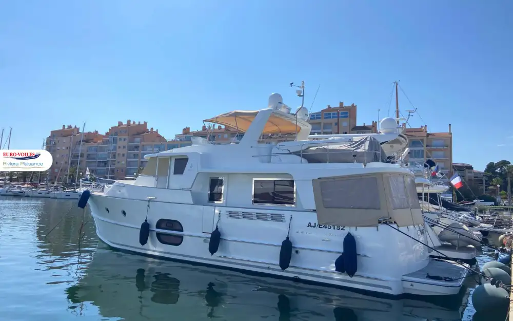 slider 0 Beneteau Swift Trawler 52