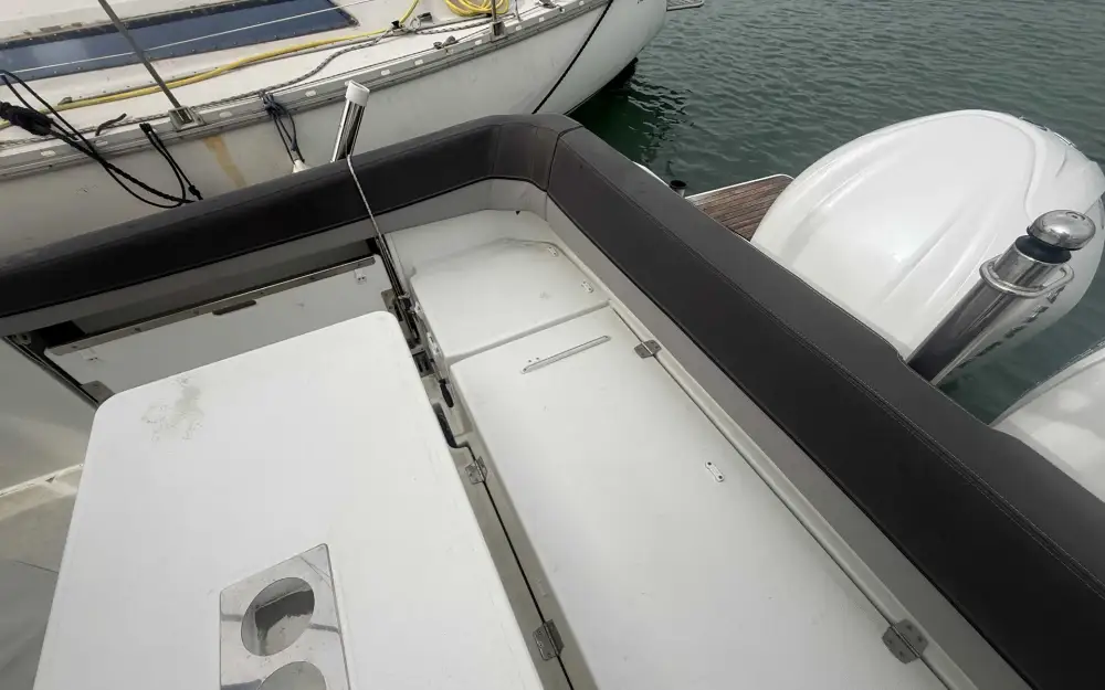 slider 19 Jeanneau Cap Camarat 9.0 CC
