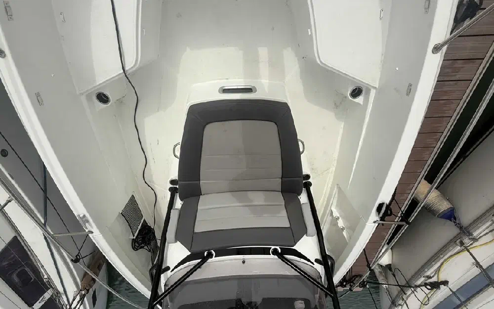 slider 22 Jeanneau Cap Camarat 9.0 CC