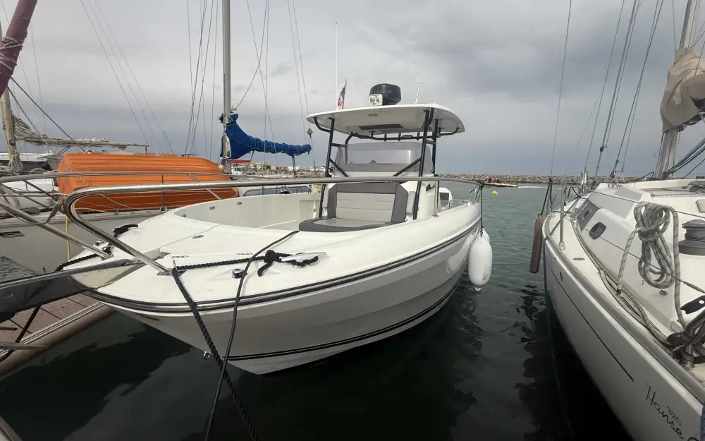 slider 2 Jeanneau Cap Camarat 9.0 CC