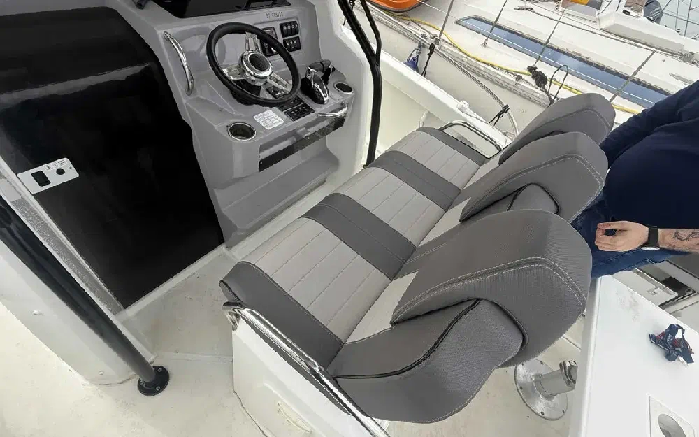 slider 32 Jeanneau Cap Camarat 9.0 CC