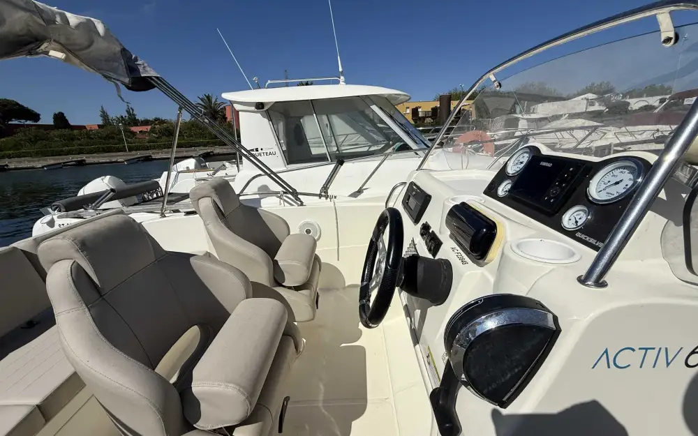 slider 10 Quicksilver Activ 605 Open