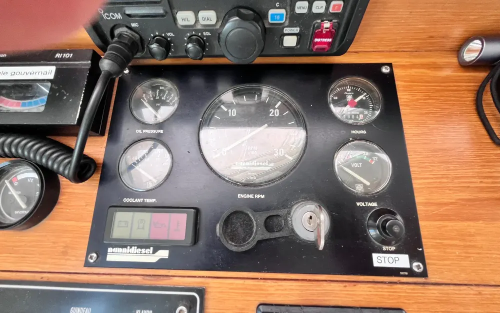 slider 13 Guy Couach  1202 Fly - null
