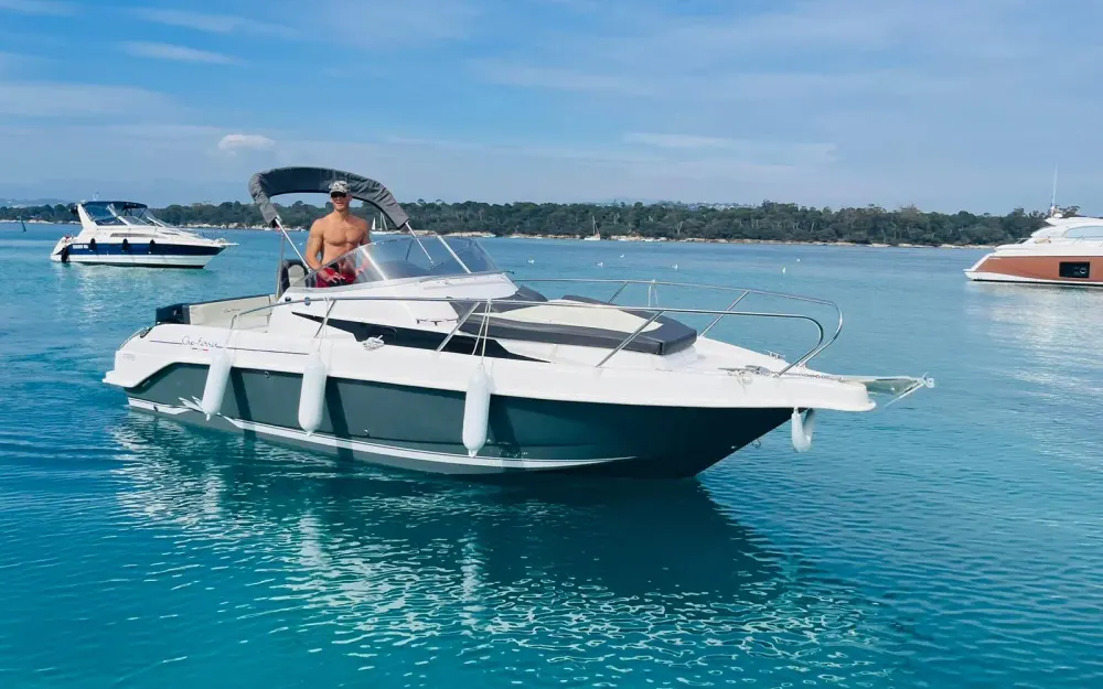 slider 0 B2 Marine Cap Ferret 752 Day Cruiser