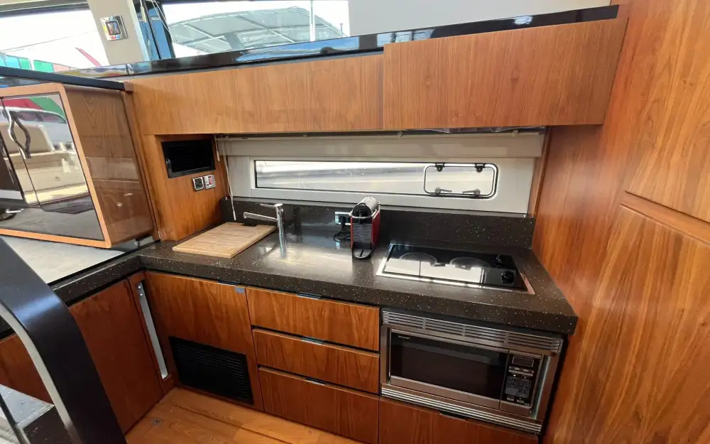 slider 17 Fairline Squadron 42