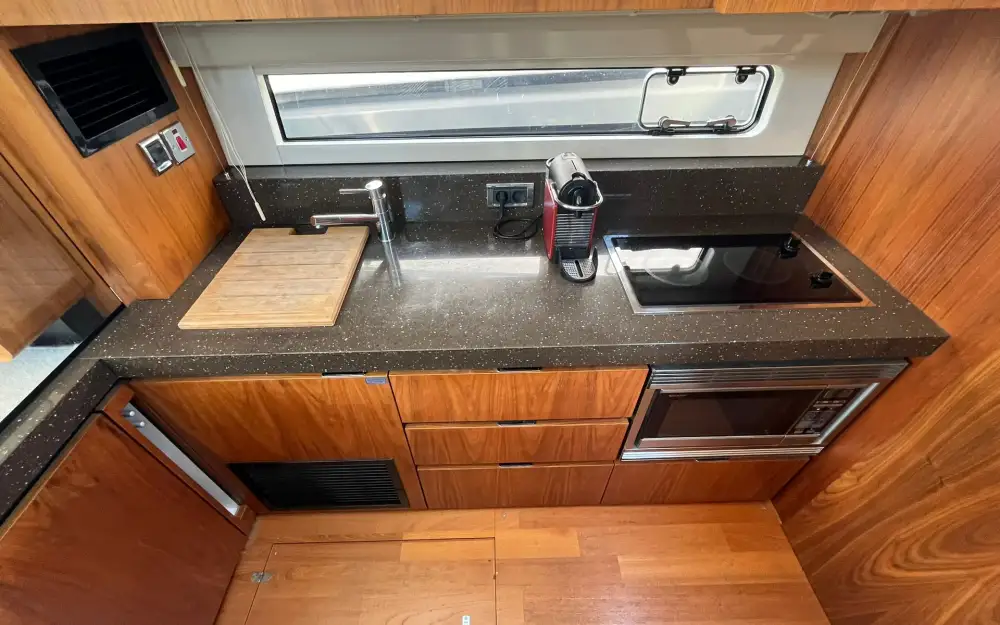 slider 18 Fairline Squadron 42