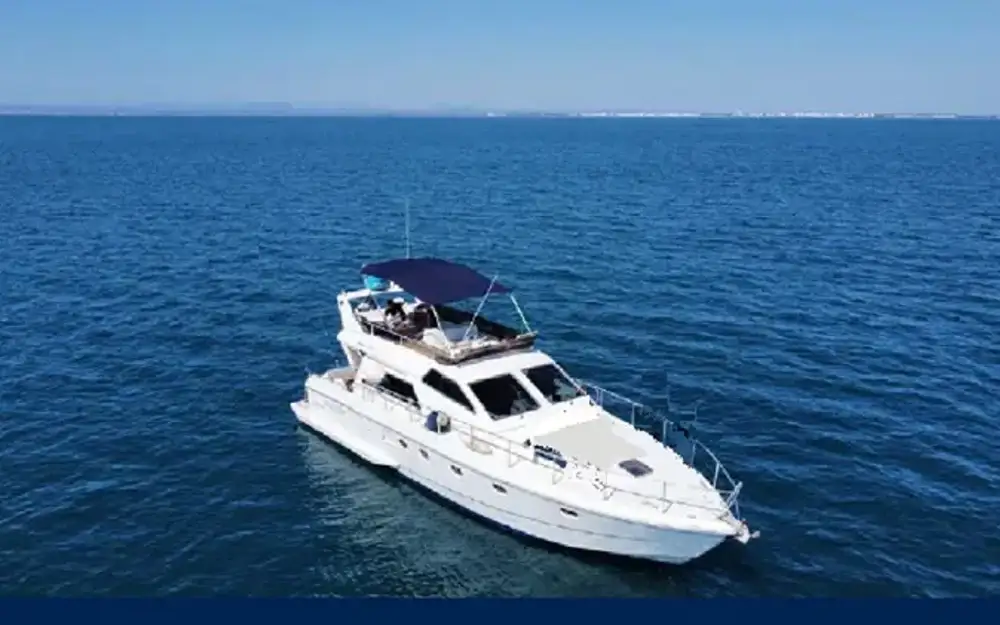 slider 10 Ferretti Altura 44