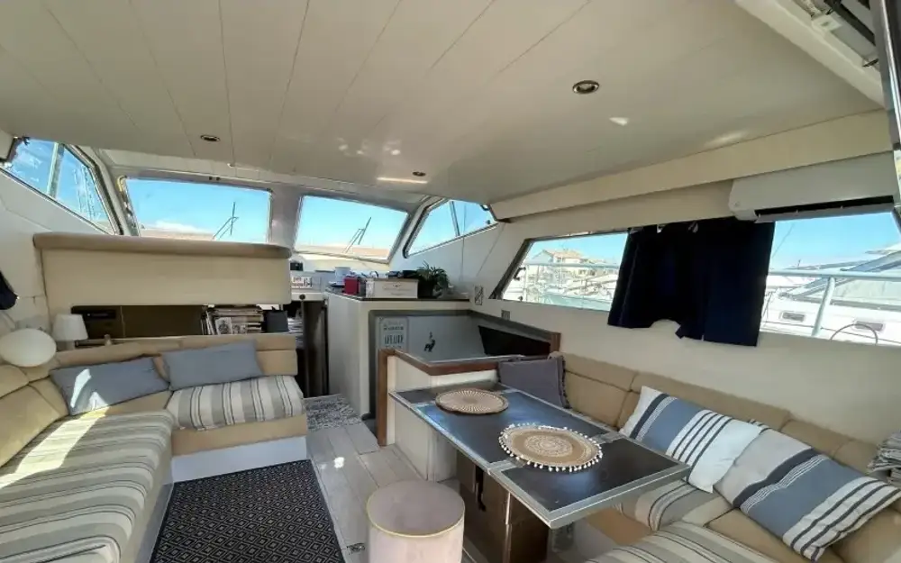 slider 1 Ferretti Altura 44
