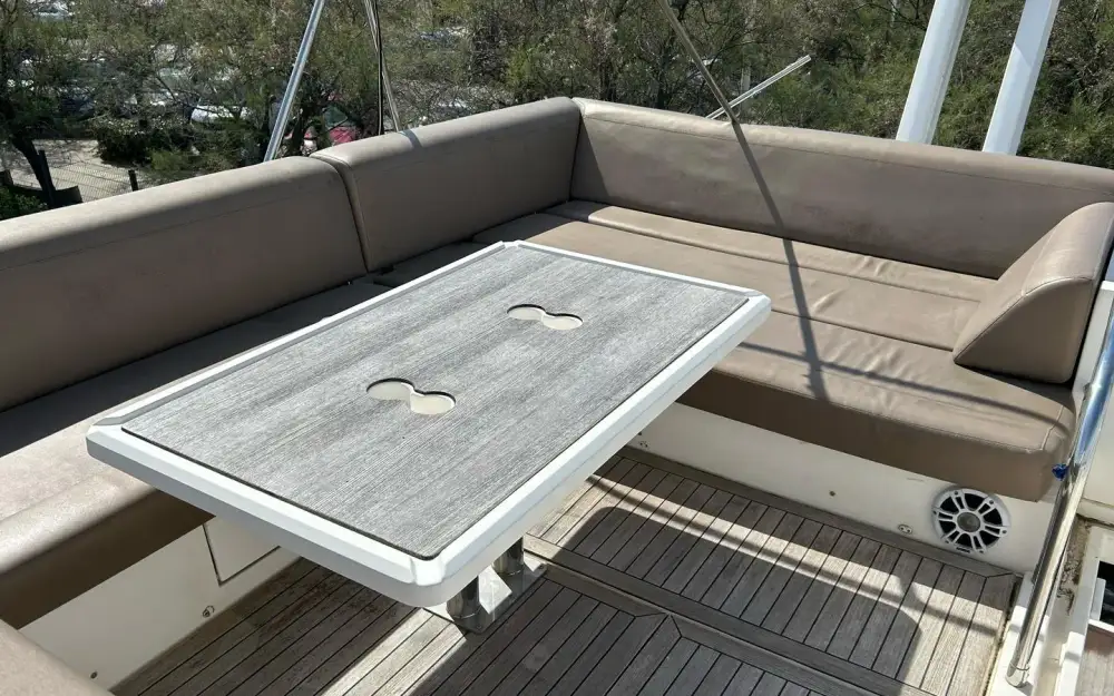 slider 3 Sealine  F 42