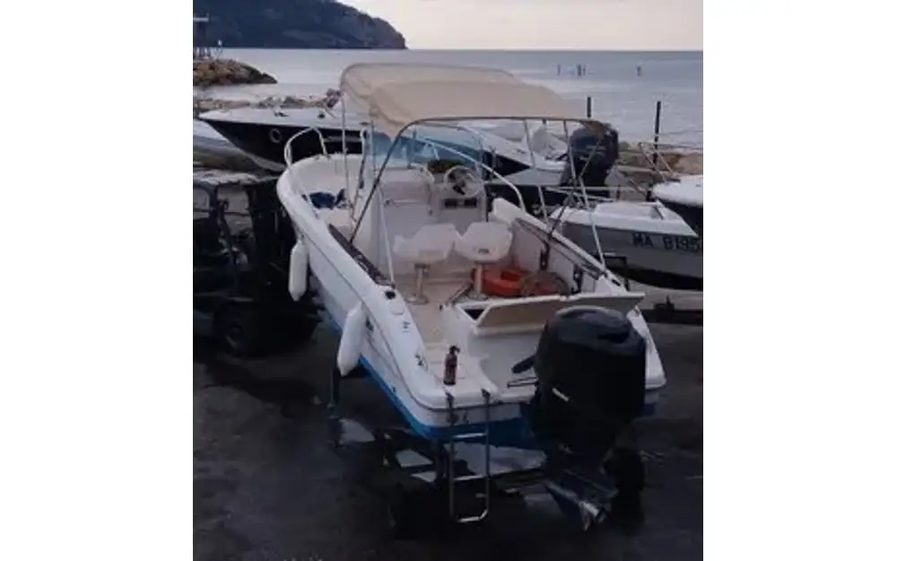 slider 1 Sessa Marine Key Largo 20