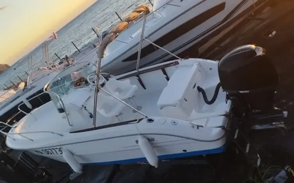 slider 4 Sessa Marine Key Largo 20 - null