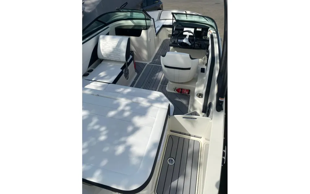 slider 3 Sea Ray  190 SPX