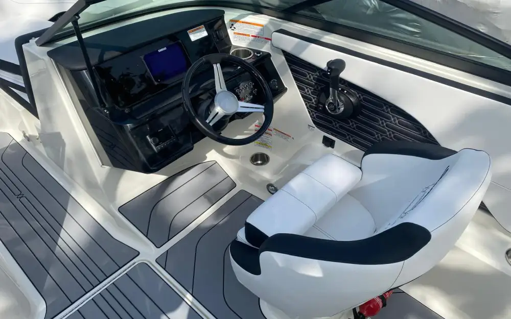 slider 7 Sea Ray  190 SPX