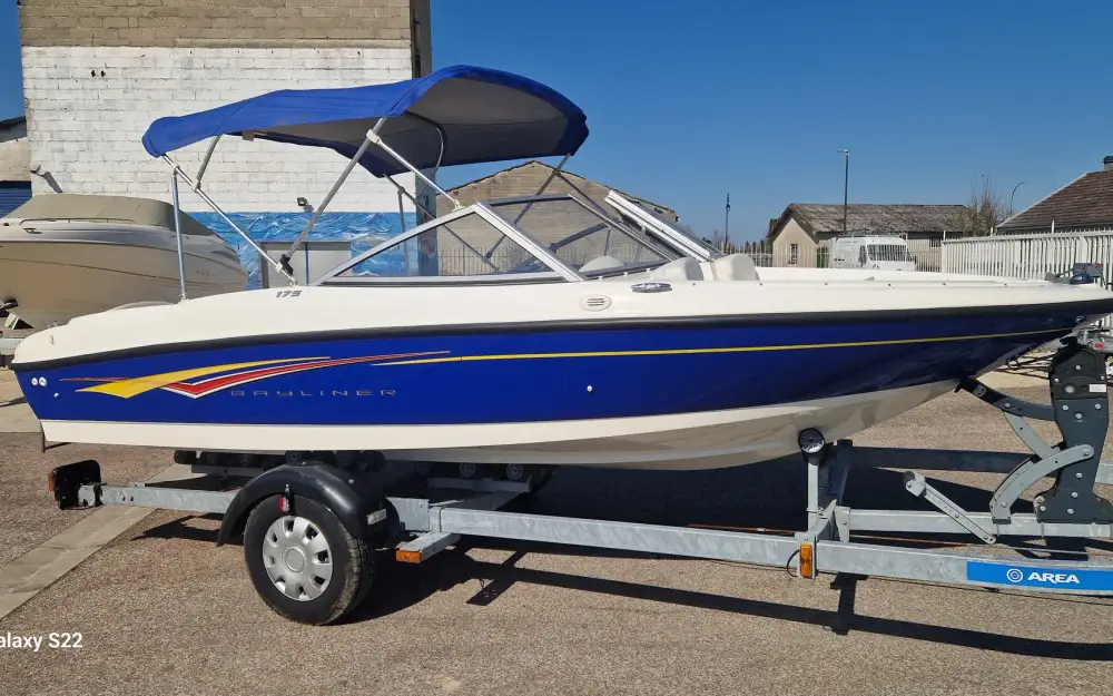 slider 0 Bayliner  175
