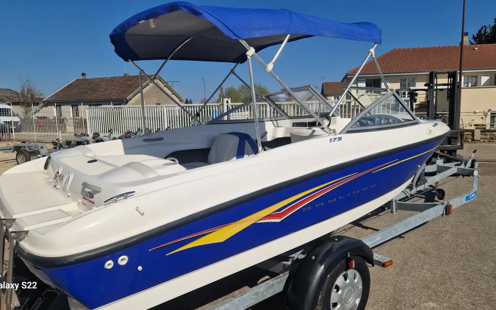 slider 2 Bayliner  175 - null