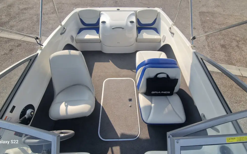 slider 3 Bayliner  175