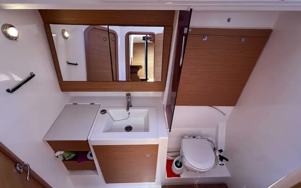 slider 18 Dufour  512 Grand Large