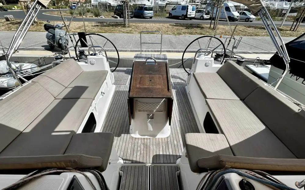 slider 6 Dufour  512 Grand Large