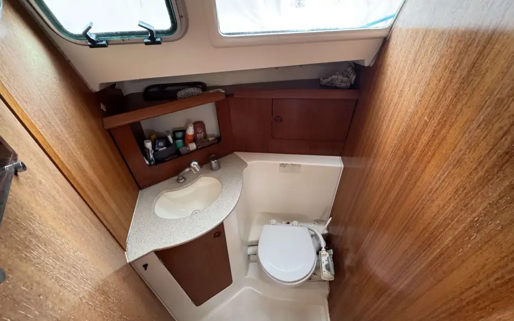 slider 18 Jeanneau Sun Odyssey 32 Legend