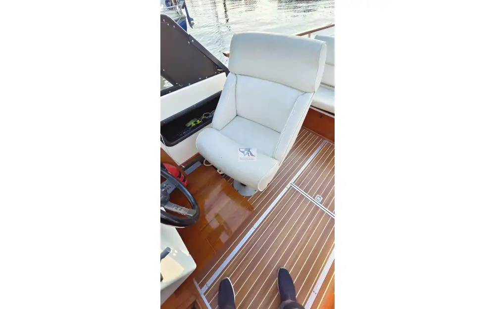 slider 12 Windy  25 Mirage