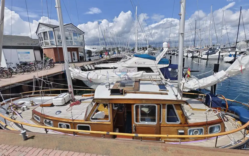 slider 16 Siltala Yachts Nauticat 33