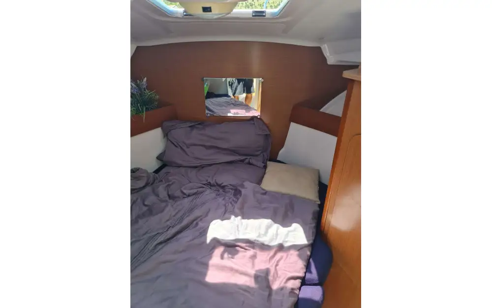 slider 21 Beneteau Antares 750 HB