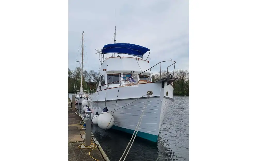 slider 11 Grand Banks  48