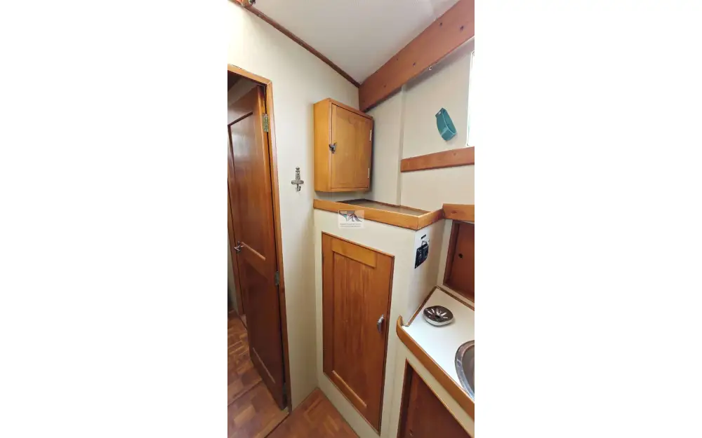 slider 22 Grand Banks  48