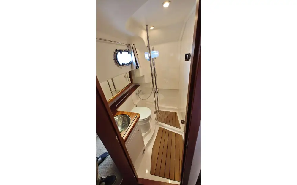 slider 15 Nimbus  365 Coupe