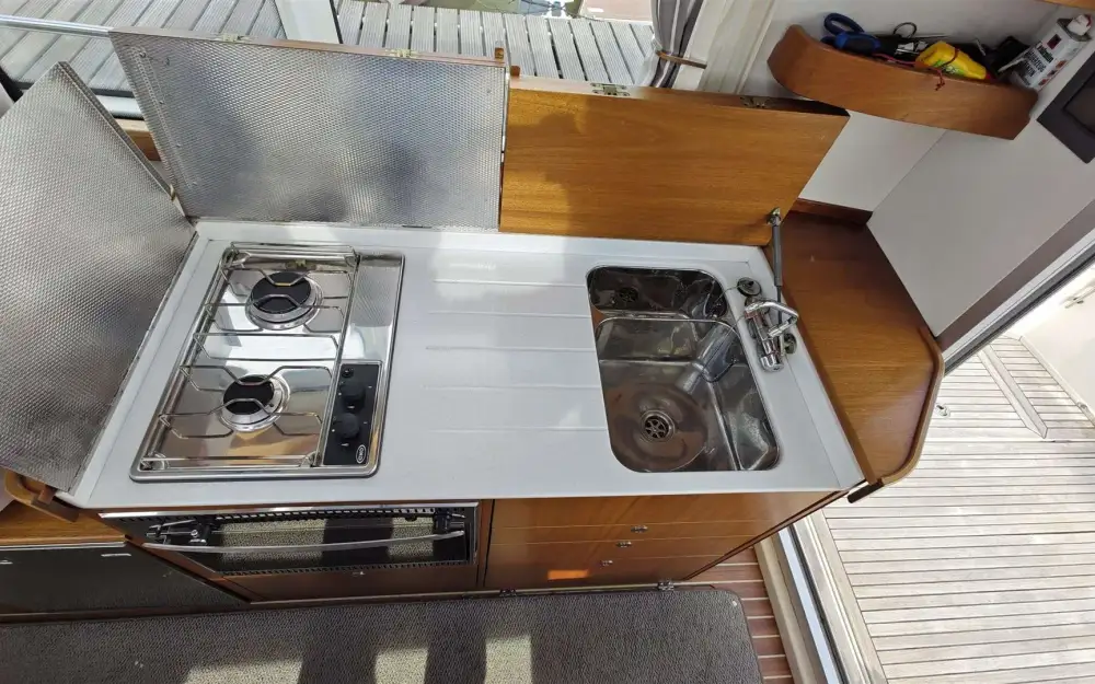 slider 5 Nimbus  365 Coupe