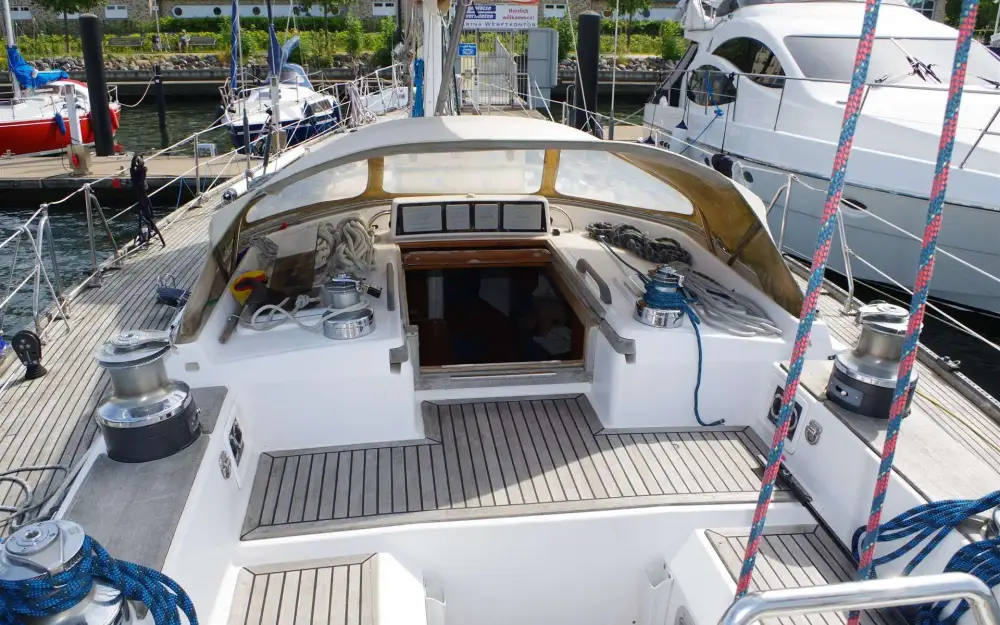 slider 9 Hylas Yachts Hylas 51
