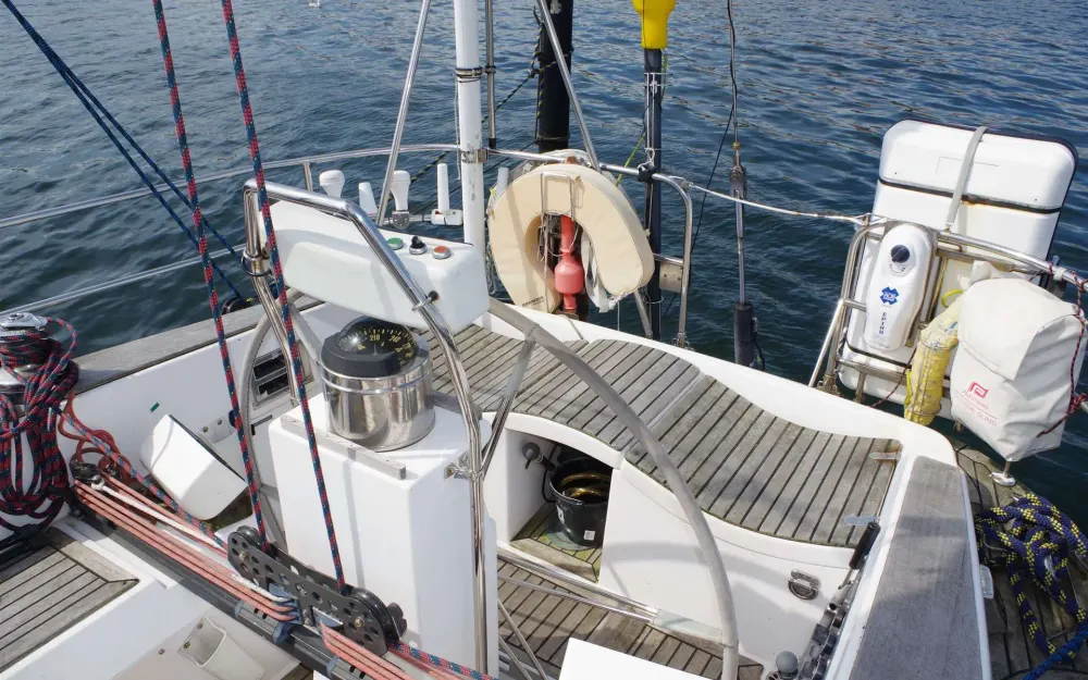 slider 13 Hylas Yachts Hylas 51