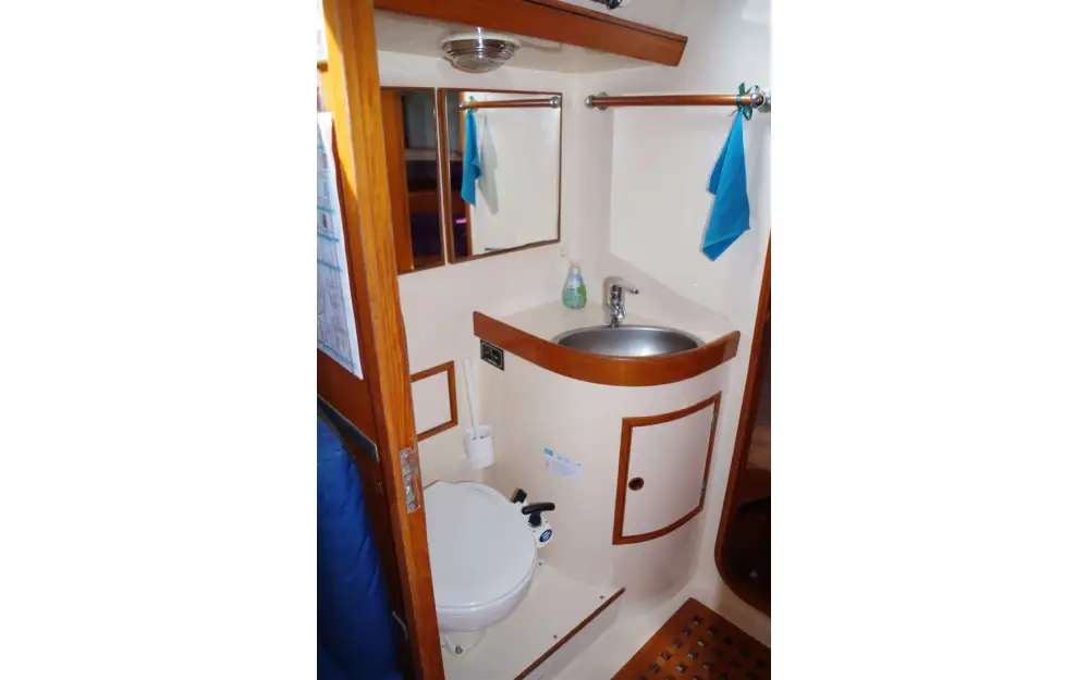 slider 16 Hylas Yachts Hylas 51
