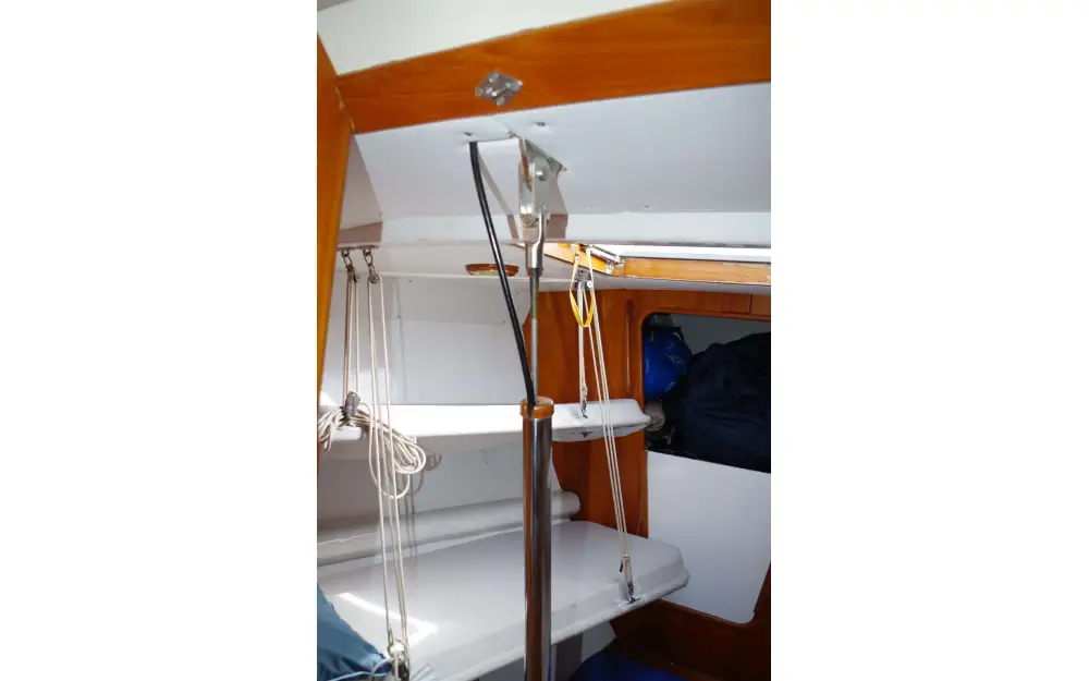 slider 17 Hylas Yachts Hylas 51