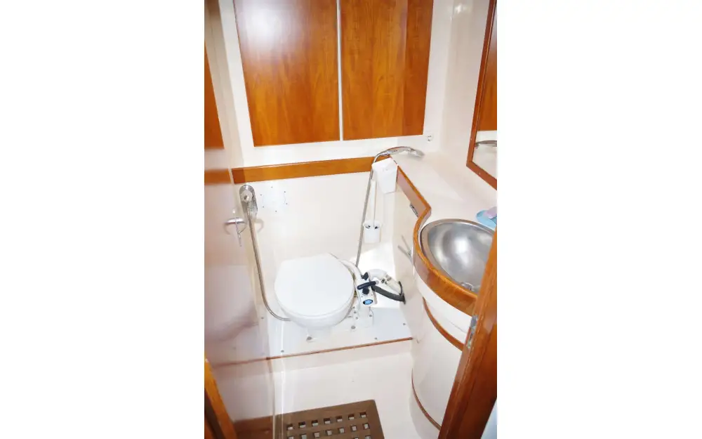 slider 23 Hylas Yachts Hylas 51