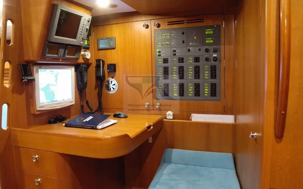 slider 11 X-Yachts X-73