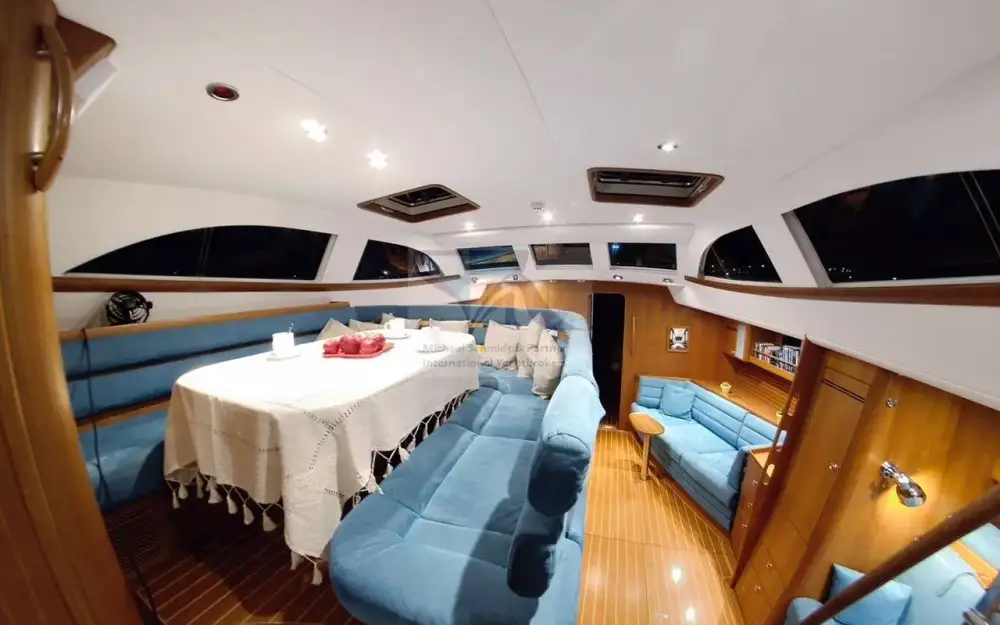 slider 17 X-Yachts X-73